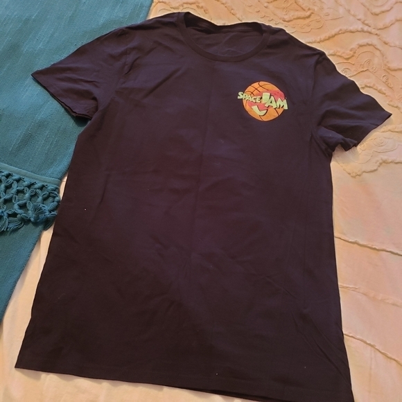 Space Jam Tune Squad M graphic tee shirt - Picture 3 of 5